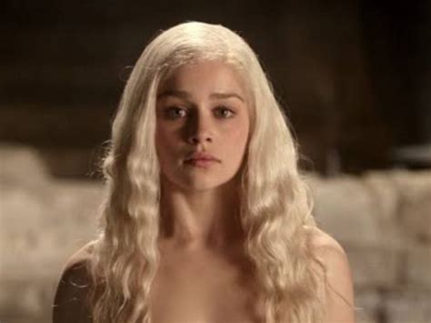 Emilia Clarke Fue Presionada Para Desnudarse En Game Of Thrones