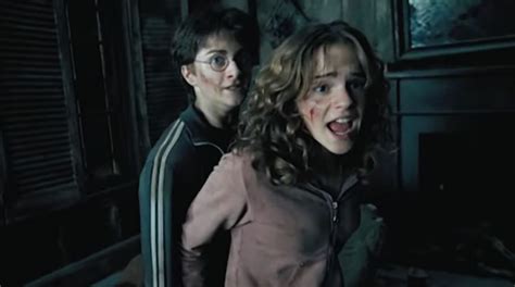 Harry Potter Et Le Prisonnier Dazkaban Seul Quelquun Qui Regarde Le