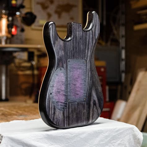 check   semi hollow strat body figured maple top   ash