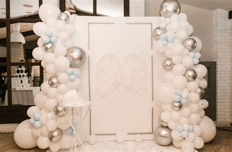 Balloon Babe Los Angeles Offers Baby Shower Balloon Decor In Los Angeles CA