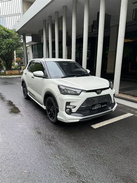 Toyota Raize Gr Turbo Tss White Mobil Bekas