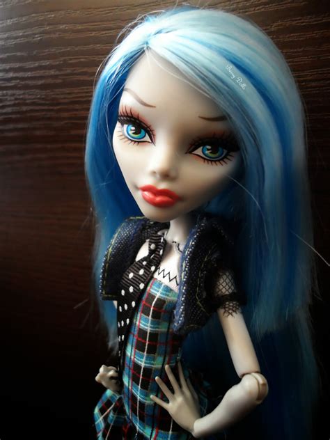 60 Hq Photos Monster High Doll Blue Hair Hall Of Cute Scaris City Of