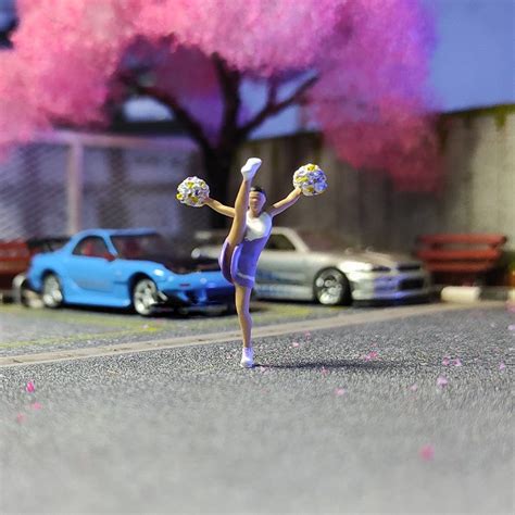 Miniature Diorama Diecast Mini Action Figure Scale 1/64 Cheerleader 3 ...