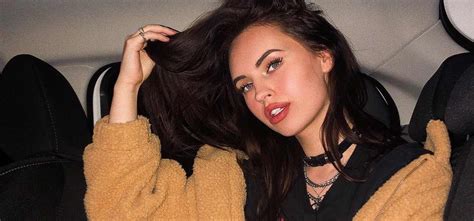 A 21yearold Instagram Influenza Looks More Like Megan Fox Than Megan