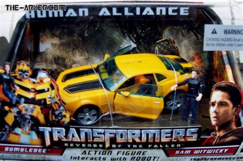 Bumblebee with Sam Witwicky - Transformers Toys - TFW2005