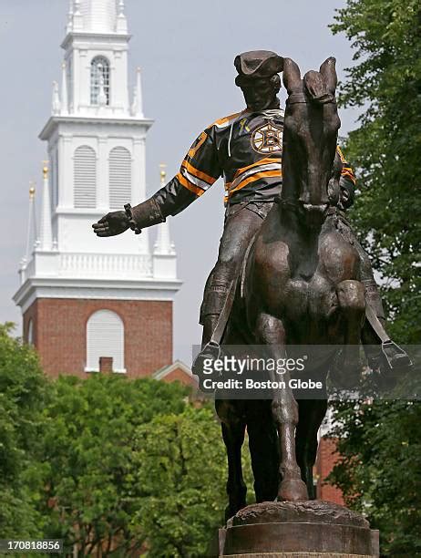 Paul Revere Statue Photos and Premium High Res Pictures - Getty Images