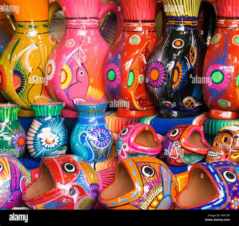 Mexican pottery hi-res stock photography and images - Alamy