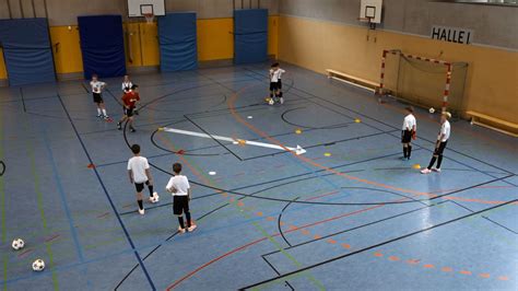 Fußball Hallentraining Taktik und Technik für Fußballtrainer 1x1SPORT