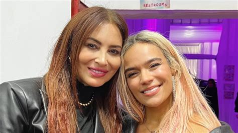 Myriam Hernández revela detalles de su encuentro con Karol G en Chile