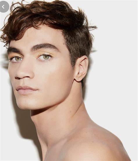 Pin By Lisa Laudat On Mens Cute Eyeshadow Looks Urban Decay Naked