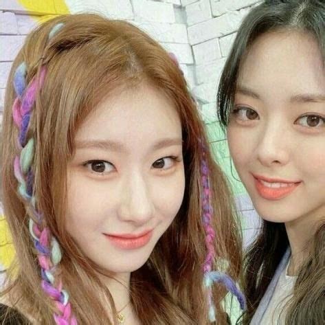 Matching Icon Itzy Chaeryeong Yuna Itzy Icon Hair Wrap