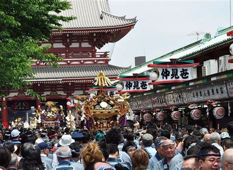 浅草最大のお祭り、三社祭を見に行こう！ 浅草観光のオトモ