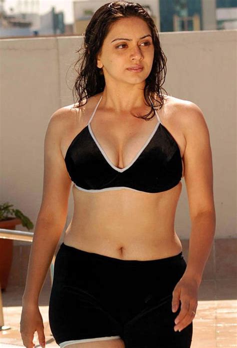 Glamour Models Gallery Tamil Sexy Actress Hema Malini Hot In Bikini