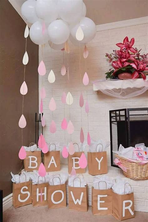 Modern Baby Shower Decorations! How to Make Sock Rose Bouquets!