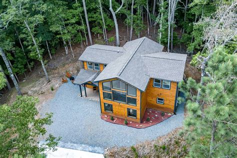 Hillside Hideaway Cabin, Cabins, Ellijay, United States of America | Glamping Hub