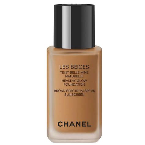 The Best Foundations For Dewy Radiant Skin Chanel Foundation Glow