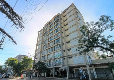 Apartamentos mobiliados direto o proprietário à venda no Menino