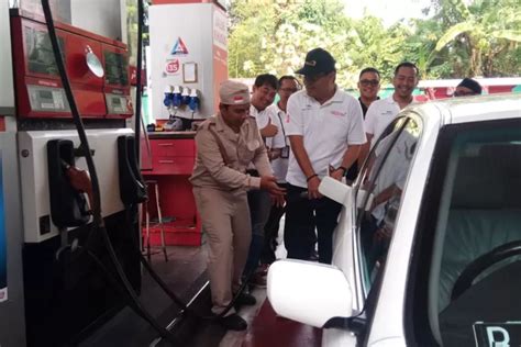 Hari Pahlawan Petugas SPBU Dandan Ala Pejuang Kemerdekaan Indozone News