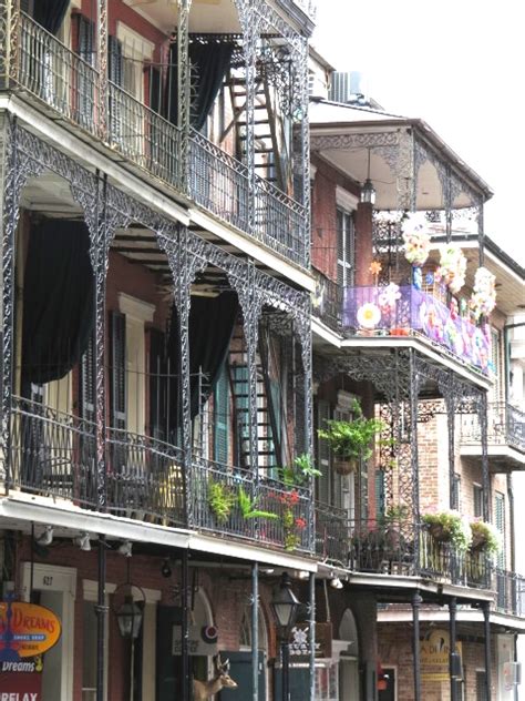 French Quarter Architecture - Globatrol