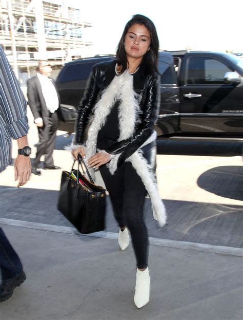 Selena Gomez Style Lax Airport April 2015 • Celebmafia