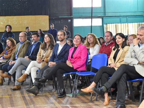 En Puerto Varas el Ministerio de Educación dio inicio al año escolar en