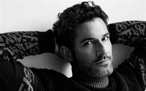 Tom Ellis Daily Pics On Twitter Tom Ellis Tom Ellis Lucifer Ellis