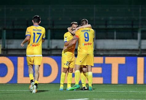 Video Fiorentina Frosinone 0 1 Highlights Il Gol Di Daniel Ciofani