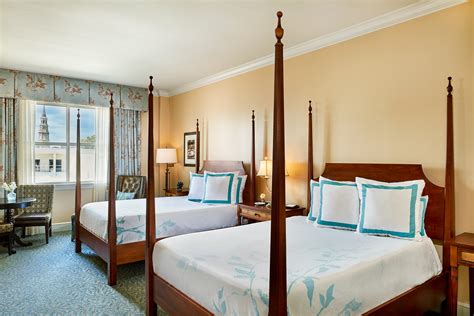 Charleston Waterfront Hotels | Rooms & Suites | HarbourView Inn