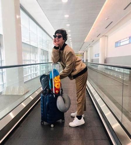 Aerolook Os Figurinos De Famosas Que Mostram Como Viajar Na Moda