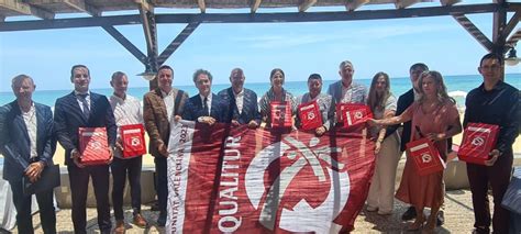 Turisme Comunitat Valenciana Concede La Bandera Qualitur A 90 Playas Y