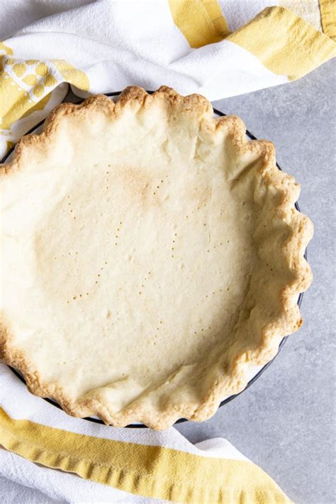 How To Blind Bake A Pie Crust Par Baking The Recipe Critic