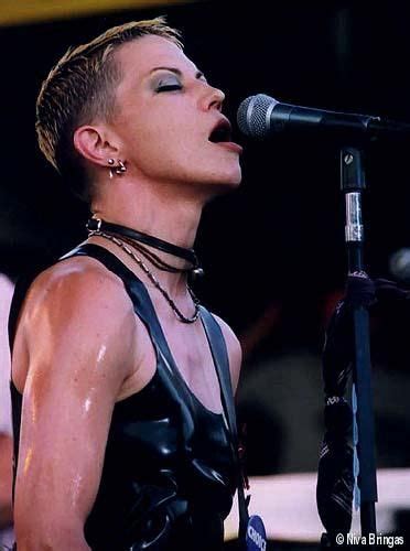 Joan Jett So Hot Joan Jett Female Musicians Women Of Rock