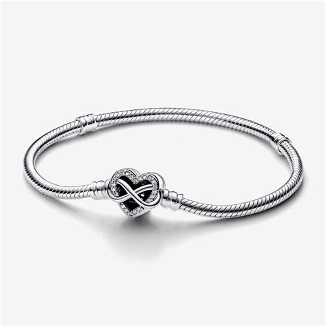 Pandora Moments Sparkling Infinity Heart Clasp Snake Chain Bracelet | Sterling silver | Pandora SG