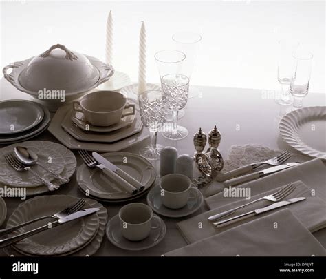 China Plates Bowls Table Hi Res Stock Photography And Images Alamy