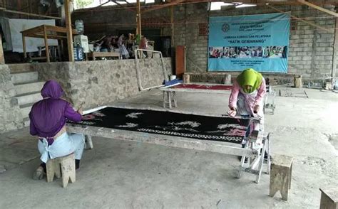 Cerita Perajin Batik Gemawang Semarang Awalnya Coba Coba Kini Punya