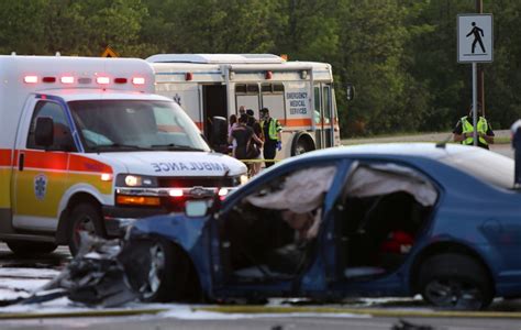 6 People Sent To Hospital Thursday Evening After Car Crash In Winnipeg S North Kildonan Area