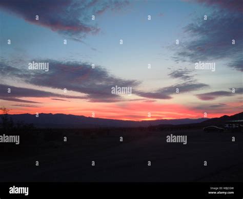 sunrise death valley Stock Photo - Alamy