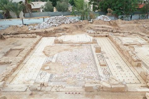 Israeli Archaeologists Uncover Th Century Church With Unique Mosaics