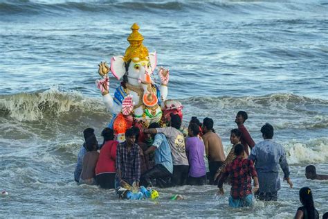 Bid adieu to Ganpati Bappa: Devotees perform Ganesh Visarjan in different parts of country ...