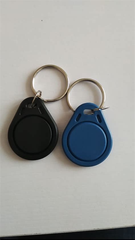 Rewritable Writable Khz Mhz Waterproof Rfid Tag Keychain T