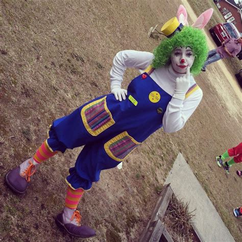 Clowns Picture From Bridget Katlin Newman Facebook Clown Pics Cute