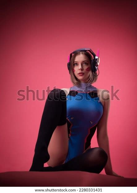 1788 Sexy Gamer Girl Görseli Stok Fotoğraf 3d Nesne Ve Vektör Shutterstock