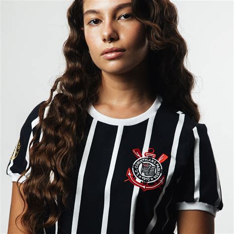 Camisa Retrô Corinthians Democracia 1982 Feminina