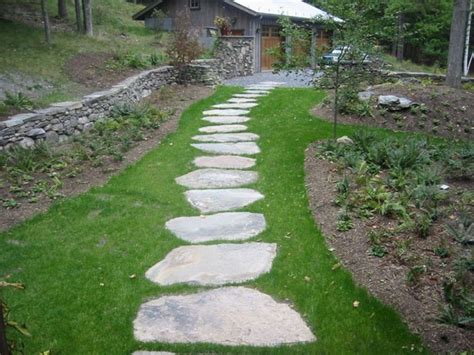 Newest Stepping Stone Pathway Ideas For Your Garden 30 Lovahomy