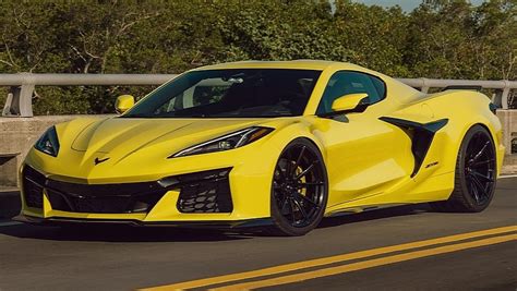 Lowered C8 Chevy Corvette Z06 Dresses Fancy In Yellow With Forged