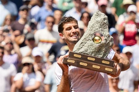 Pedro Cachin Überraschungssieger in Gstaad