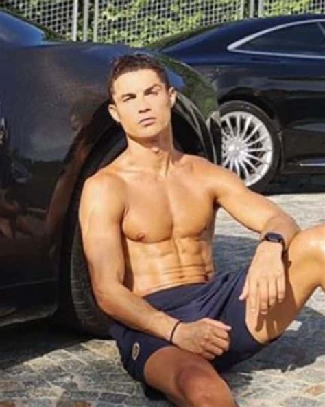 Cristiano Ronaldo D Voile Son Corps De R Ve En Maillot