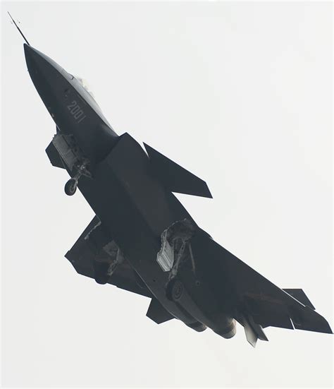 PLAAF's J-20 Mighty Dragon Stealth Fighter Jet In Vertical Climb ...