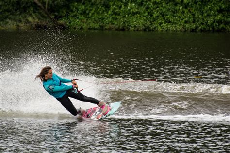 Beginners Wakeboarding 10 Tips Every Beginner Wakeb