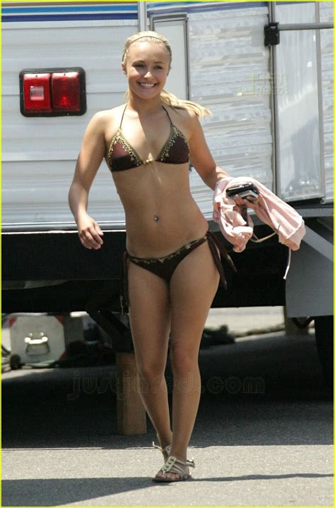 Hayden Panettiere Is A Bikini Babe Photo Photos Just Jared